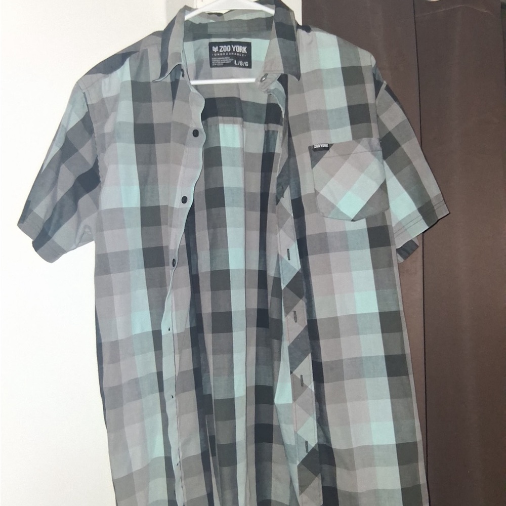 Zoo York Blue and Gray Casual Button Down Shirt